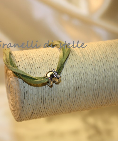 Bracciale artigianale. GRANELLI DI STELLE. CREAZIONI VENDITA NEGOZIO, BIJOUX ARTIGIANALI: ANELLI, BRACCIALI, COLLANE, ORECCHINI, CIONDOLI, SEGNALIBRI, ACCESSORI CERIMONIA, PARURE